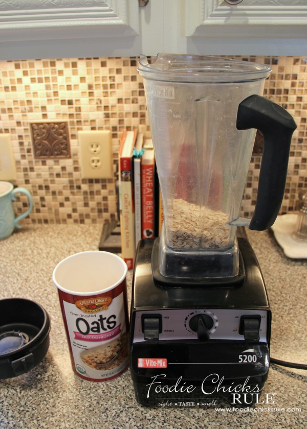 Ground Oats & Spelt Pancakes - Grinding Oats - #pancakes #groundoatmeal #spelt #vitamix #foodiechicksrule foodiechicksrule.com