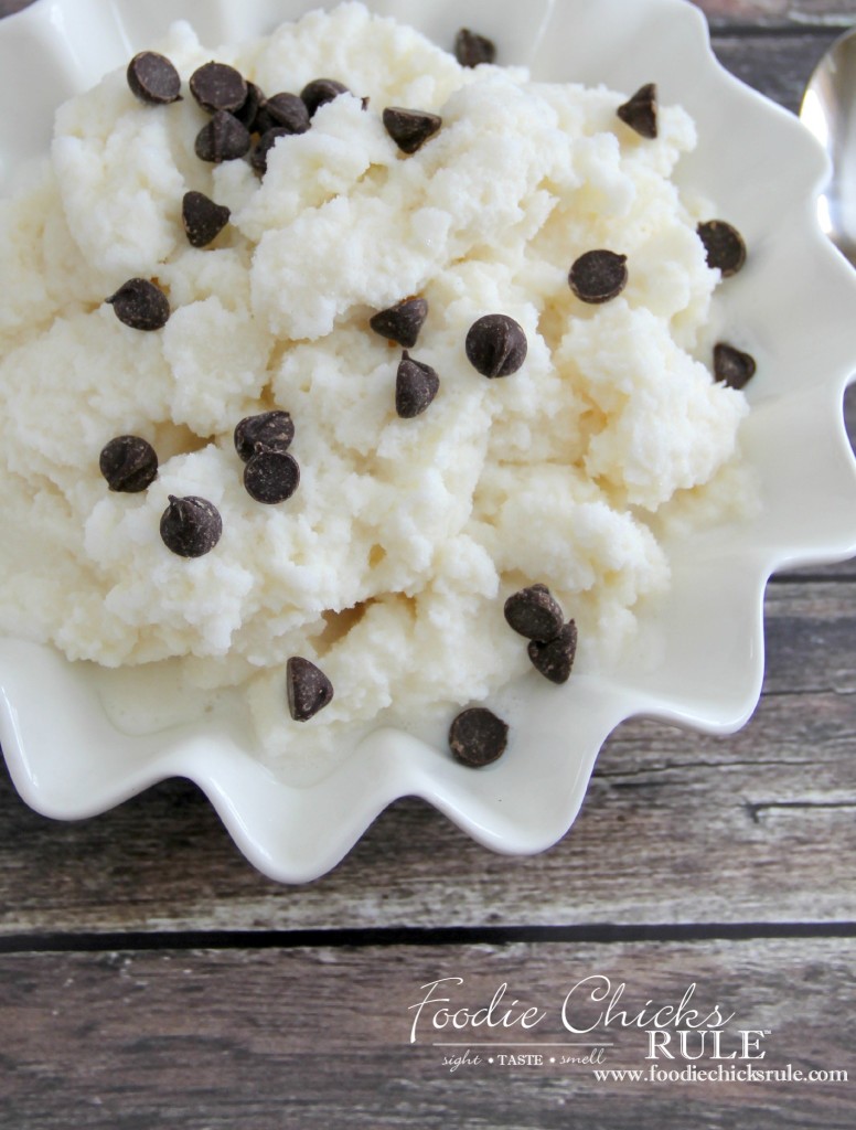 Snow Cream with Chocolate Chips - #chocolatechips #snowcream #recipe foodchicksrule.com