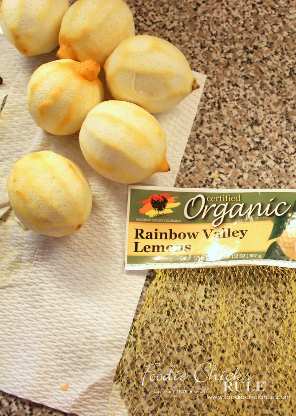 Homemade Limoncello - Easier than you think! - Organic please - #limoncello foodiechicksrule.com