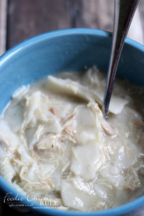 Southern Chicken and Pastry - Awesome Comfort Food - foodchicksrule.com #southernrecipe #chickenandpastry #chickenanddumplings