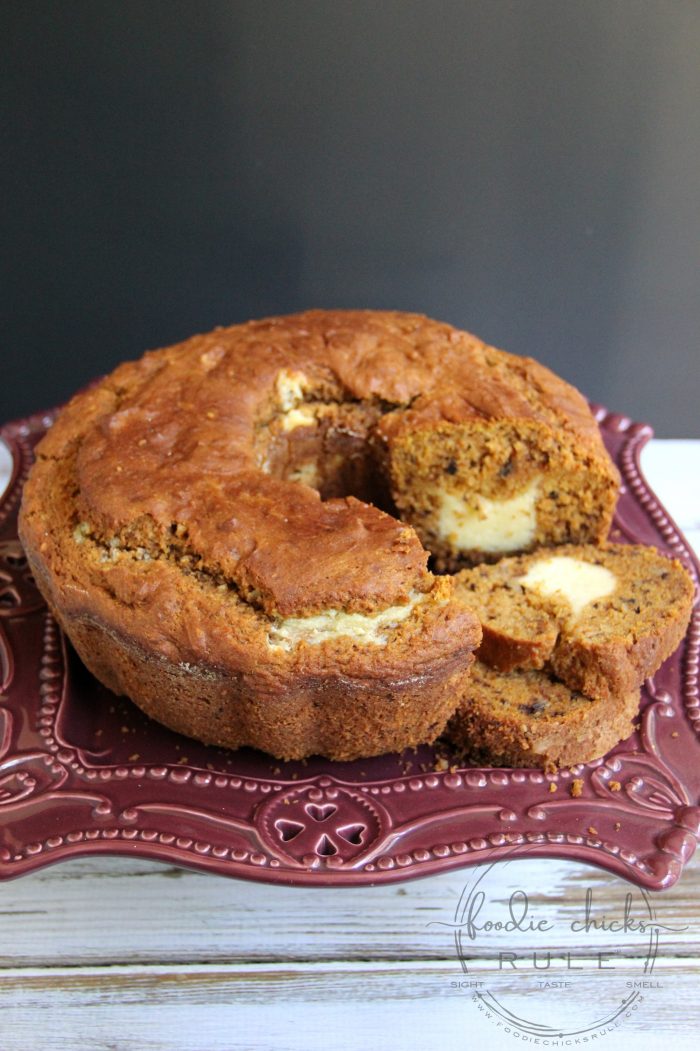 Gluten Free Pumpkin Bread with Cream Cheese Filling foodiechicksrule.com #glutenfree #glutenfreepumpkinbread #pumpkinbread #creamcheesefilling