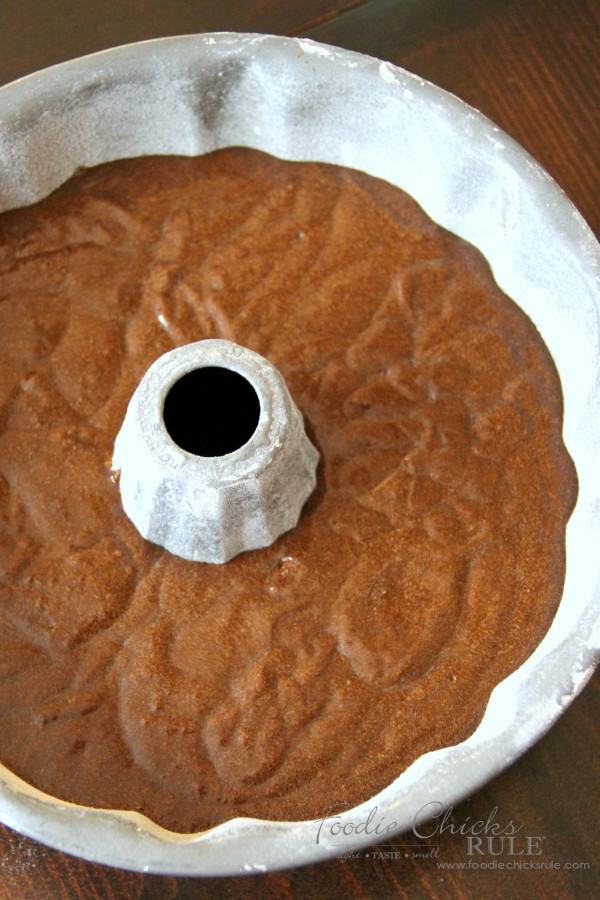 Old Fashioned Gingerbread - in the pan ready to bake - #foodiechicksrule #gingerbread #oldfashioned