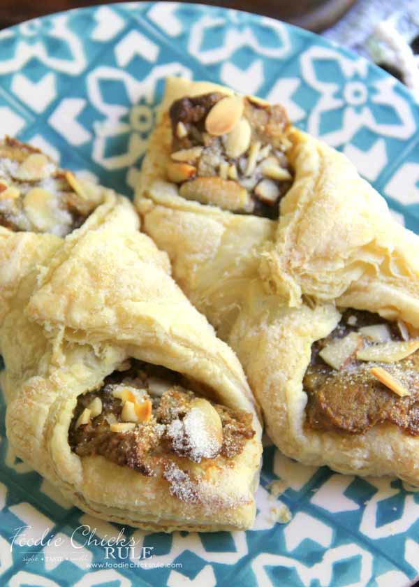 Pistachio Almond Pastry - DELICIOUS - foodiechicksrule.com #almondpastry #pistachiopastry #pistachio