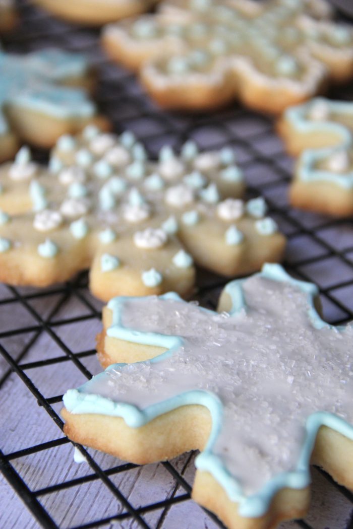 Best Shortbread Cookie Recipe ..... EVER!!!! Really!!! foodiechicksrule.com #shortbreadcookies #shortbreadrecipe #bestshortbread