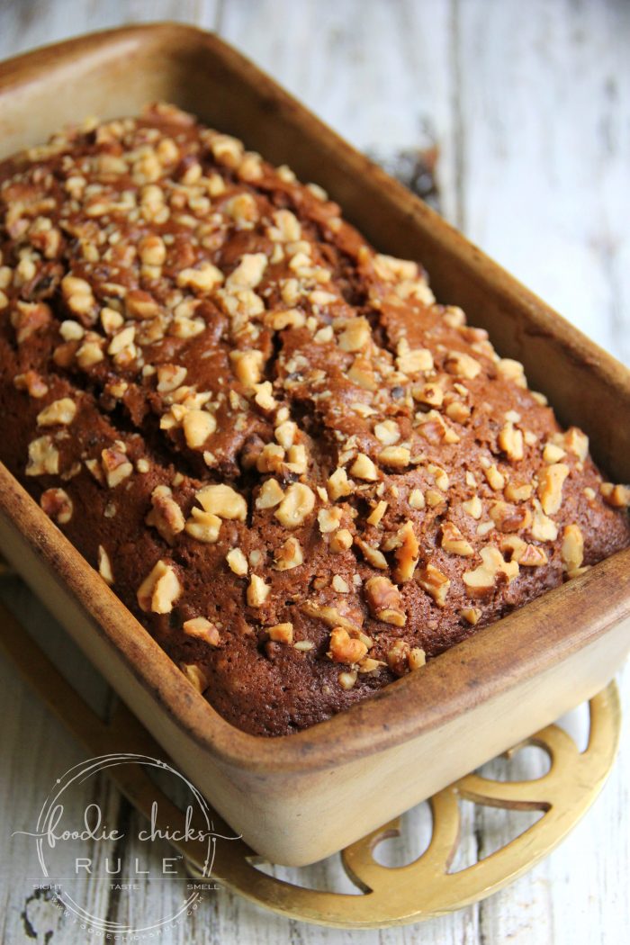 Old Fashioned Date Walnut Bread foodiechicksrule.com #oldfashioned #datewalnutbread #datebread #easyrecipe