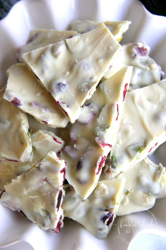 White Chocolate Cranberry & Pistachio Bark foodiechicksrule.com #holidaydesserts #Christmasdesserts #whitechocolatecranberrypistachio #pistachiodesserts #whitechocolatebark