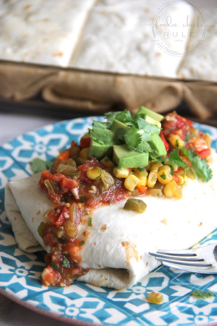 BEST Burritos Recipe!! Big & Stuffed and full of flavor! foodiechicksrule.com #bestburritorecipe #bigburritos #texmexfood #mexicanfoodrecipe #burritorecipe