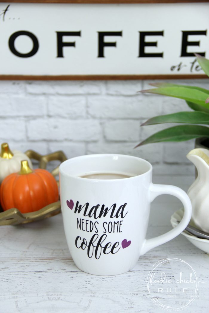 DAIRY FREE Pumpkin Spice Creamer! All the good stuff, without the dairy! foodiechicksrule.com #pumpkinspice #pumpkinspicecreamer #pumpkinspicecoffee #dairyfreecreamer #pumpkinspicelatte #pumpkinspicerecipes #pumpkinrecipes #fallrecipes