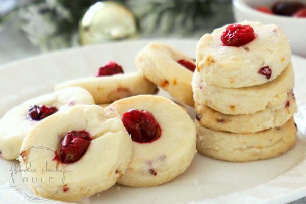 Cranberry Orange Shortbread foodiechicksrule.com #shortbreadcookies #holidaydesserts #holidaycookies