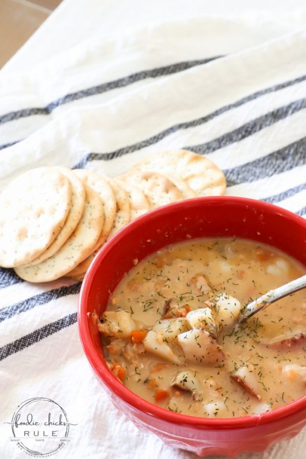 This dairy free salmon chowder is the perfect meal for those cold winter months. Win-win, it's delicious AND simple to throw together! #salmonideas #salmonrecipes #salmonchowder #dairyfree