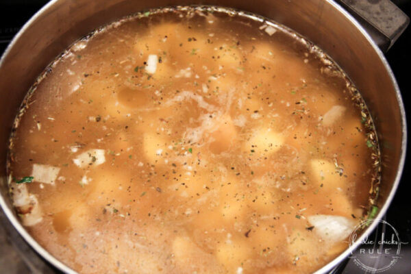 This Hearty Potato and Bean Soup is a sure winner every time! Keep it chunky or blend it for a creamy alternative! Very versatile while always delicious! foodiechicksrule.com #potatosoup #beansoup #vegansoupideas #potatoandbeansoup #plantbasedsoups